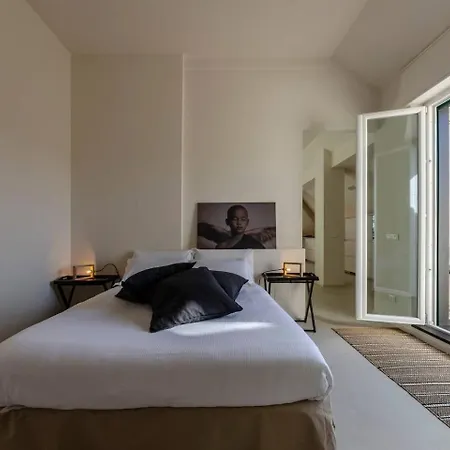 شقة Joivy Exclusive Flat For 8, With Stunning City And Seaview