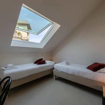 Lägenhet Joivy Exclusive Flat For 8, With Stunning City And Seaview