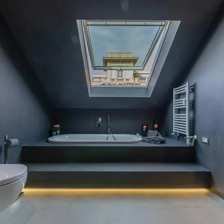Joivy Exclusive Flat For 8, With Stunning City And Seaview